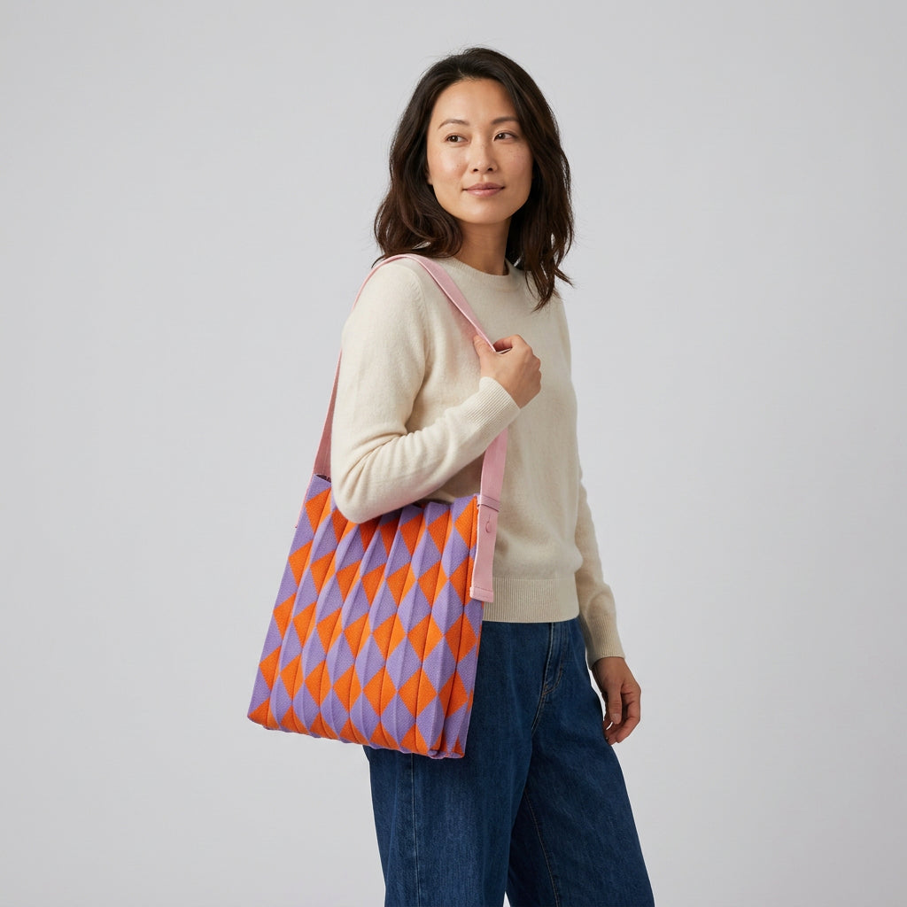 Maglia | Foldable Tote Bag - Plus size model