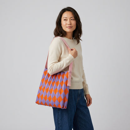 Maglia | Foldable Tote Bag - Plus size model