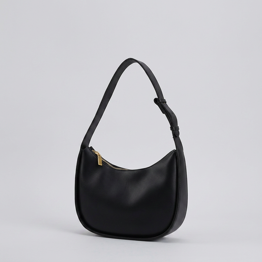 Viora | Shoulder Bag - Plus size model