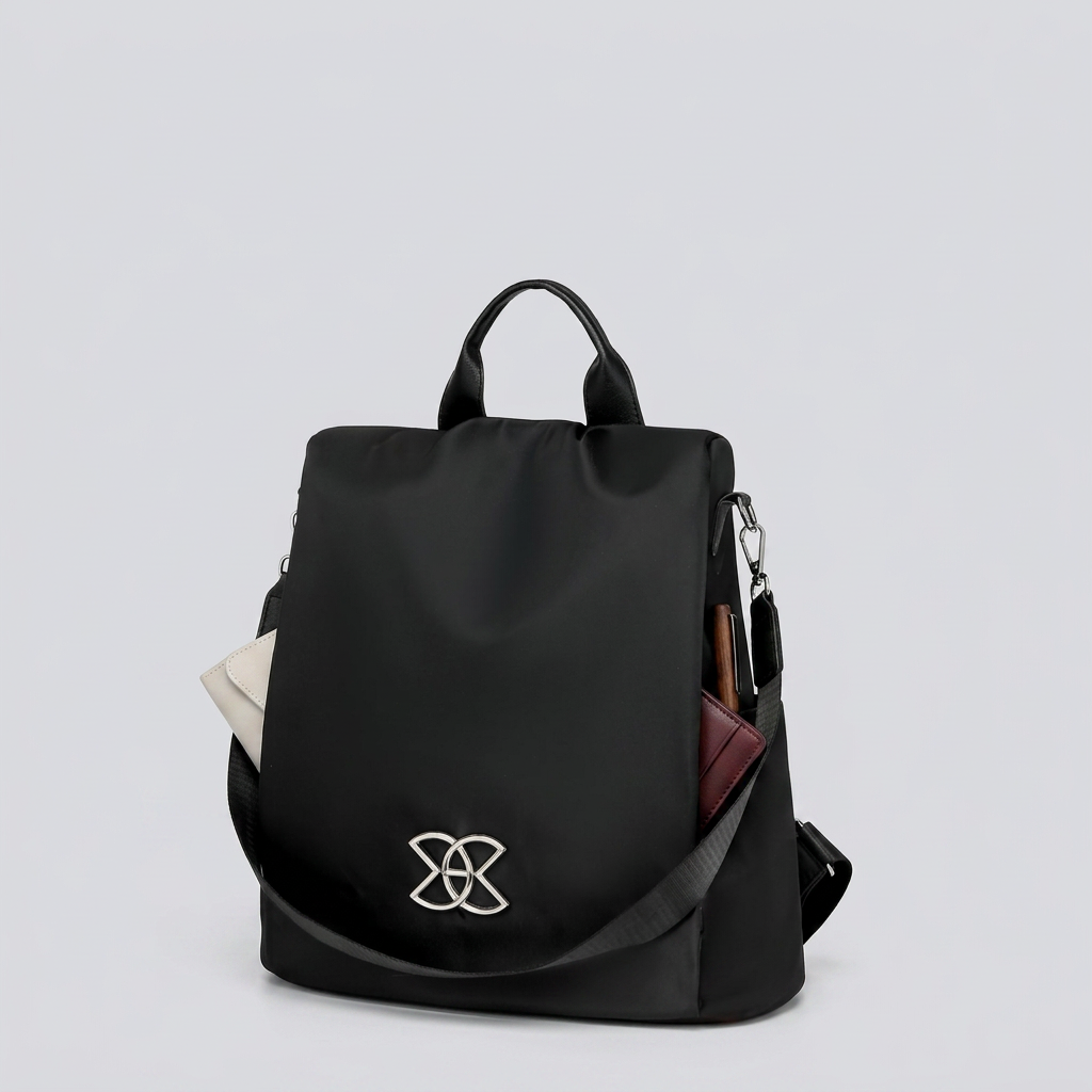 Lucius™ Anti-Theft Bag - Plus size model