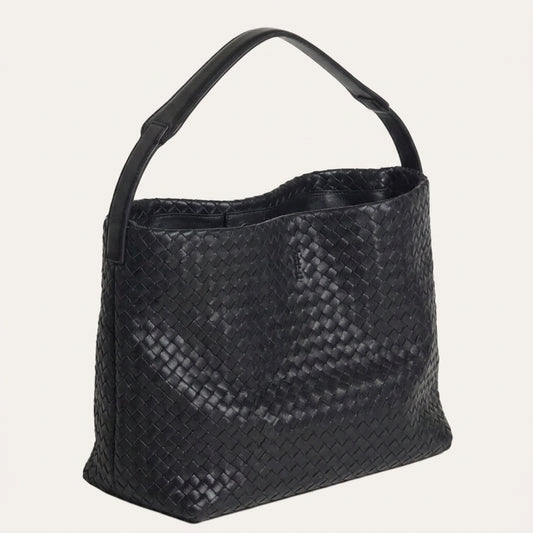 Laila Woven Tote Bag - Braided PU Leather Shoulder Bag - Plus size model