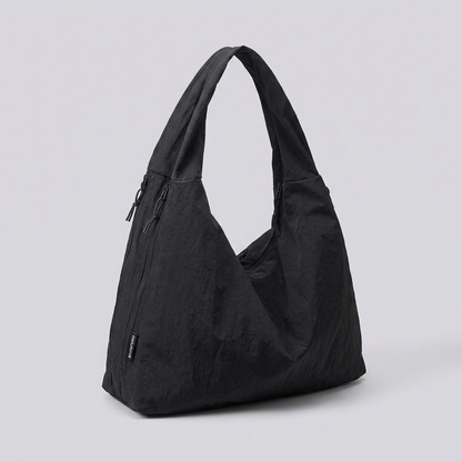 Joya | Hobo Bag - Plus size model