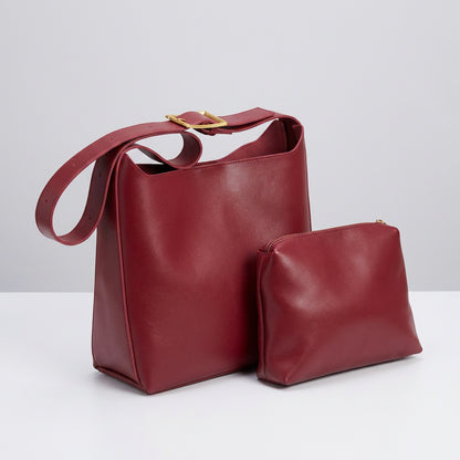 Ganna | Shoulder Bag - Plus size model