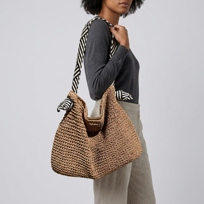 Namah | Shoulder Bag - Plus size model