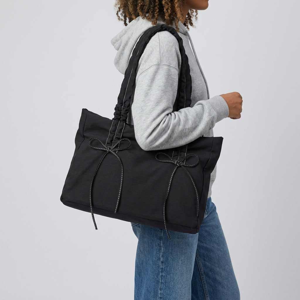 Noeda | Tote Bag - Plus size model