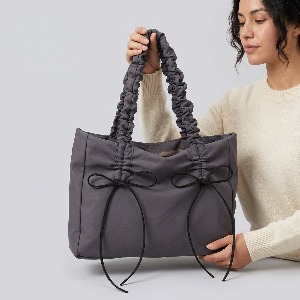 Noeda | Tote Bag - Plus size model