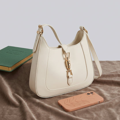 Rivoire | Shoulder Bag - Plus size model