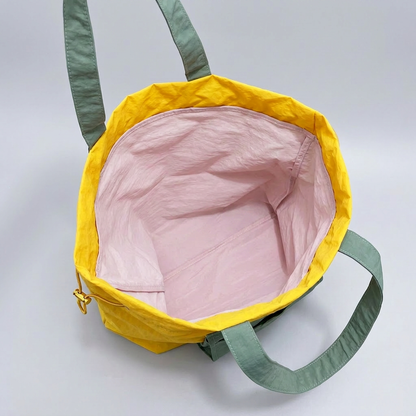 Folda | Foldable Tote Bag - Plus size model