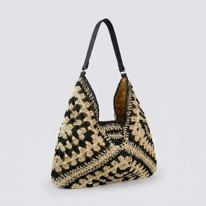 Blana | Tote Bag - Plus size model