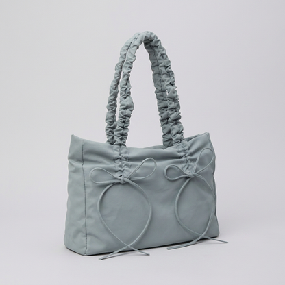 Noeda | Tote Bag - Plus size model