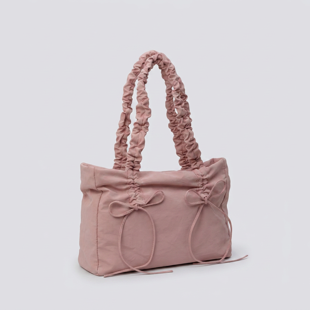 Noeda | Tote Bag - Plus size model
