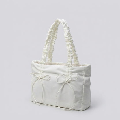 Noeda | Tote Bag - Plus size model