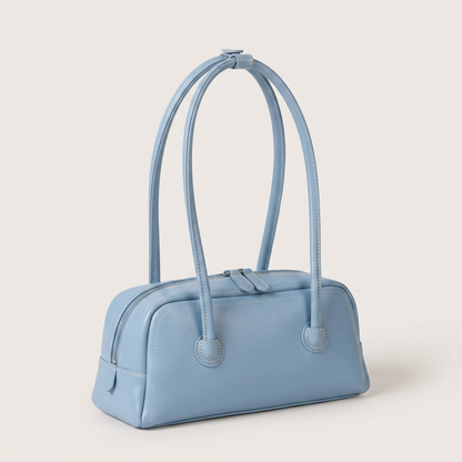 Melya | Shoulder Bag - Plus size model