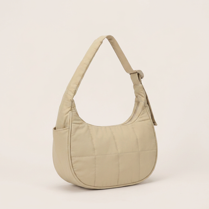 Mira | Shoulder Bag - Plus size model