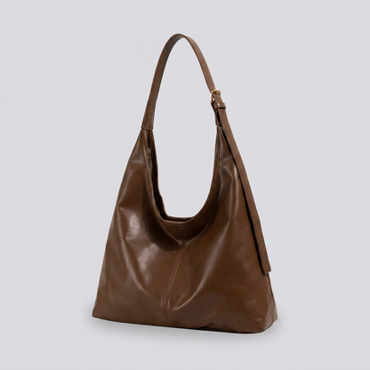 Naora | Hobo Bag - Plus size model