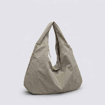 Joya | Hobo Bag - Plus size model