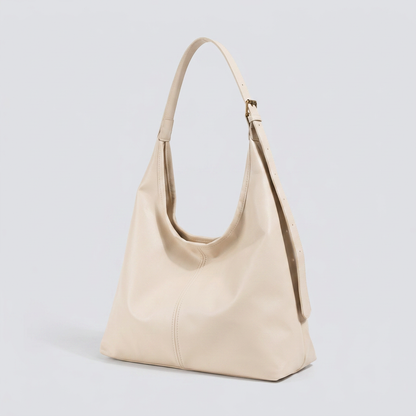 Naora | Hobo Bag - Plus size model