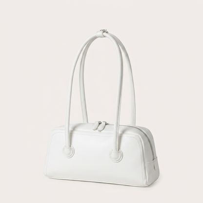 Melya | Shoulder Bag - Plus size model