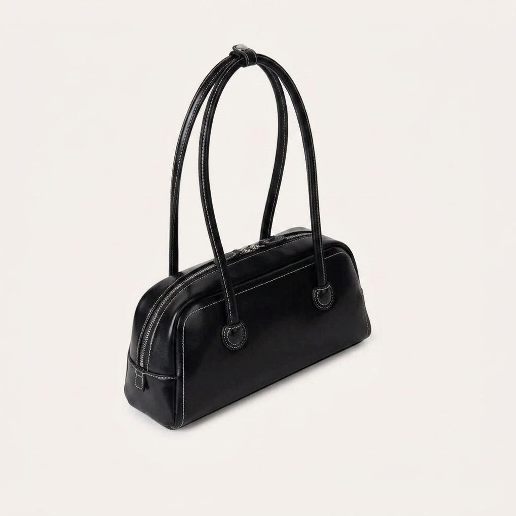 Melya | Shoulder Bag - Plus size model