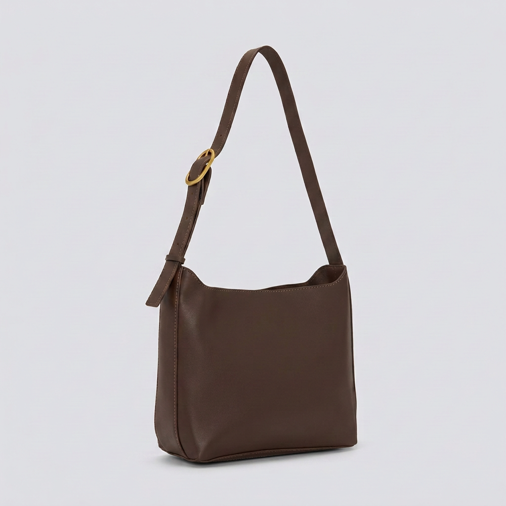 Ganna | Shoulder Bag - Plus size model