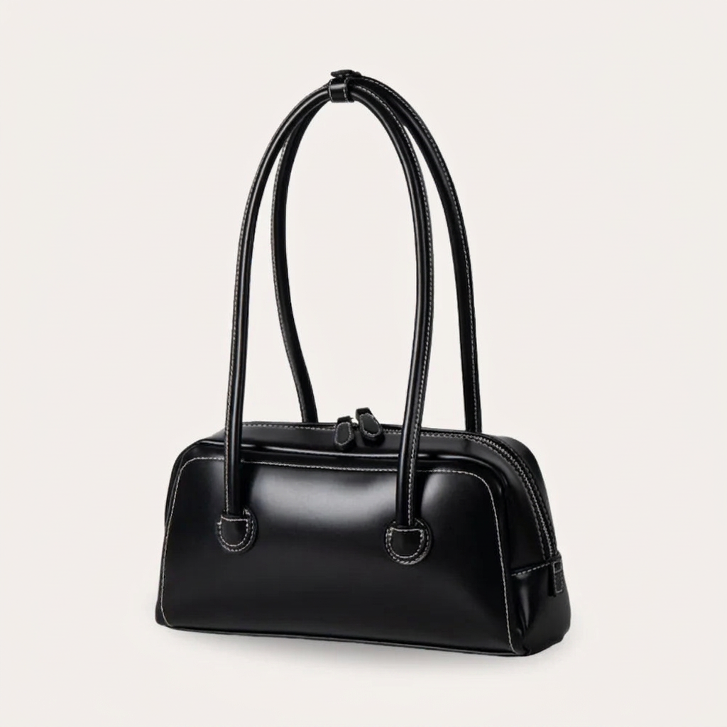 Melya | Shoulder Bag - Plus size model