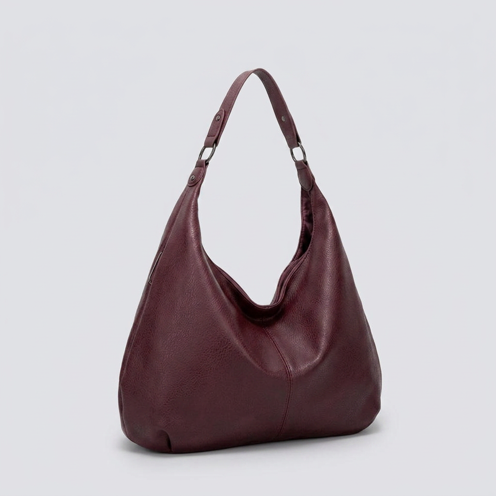 Ohana | Hobo Bag - Plus size model