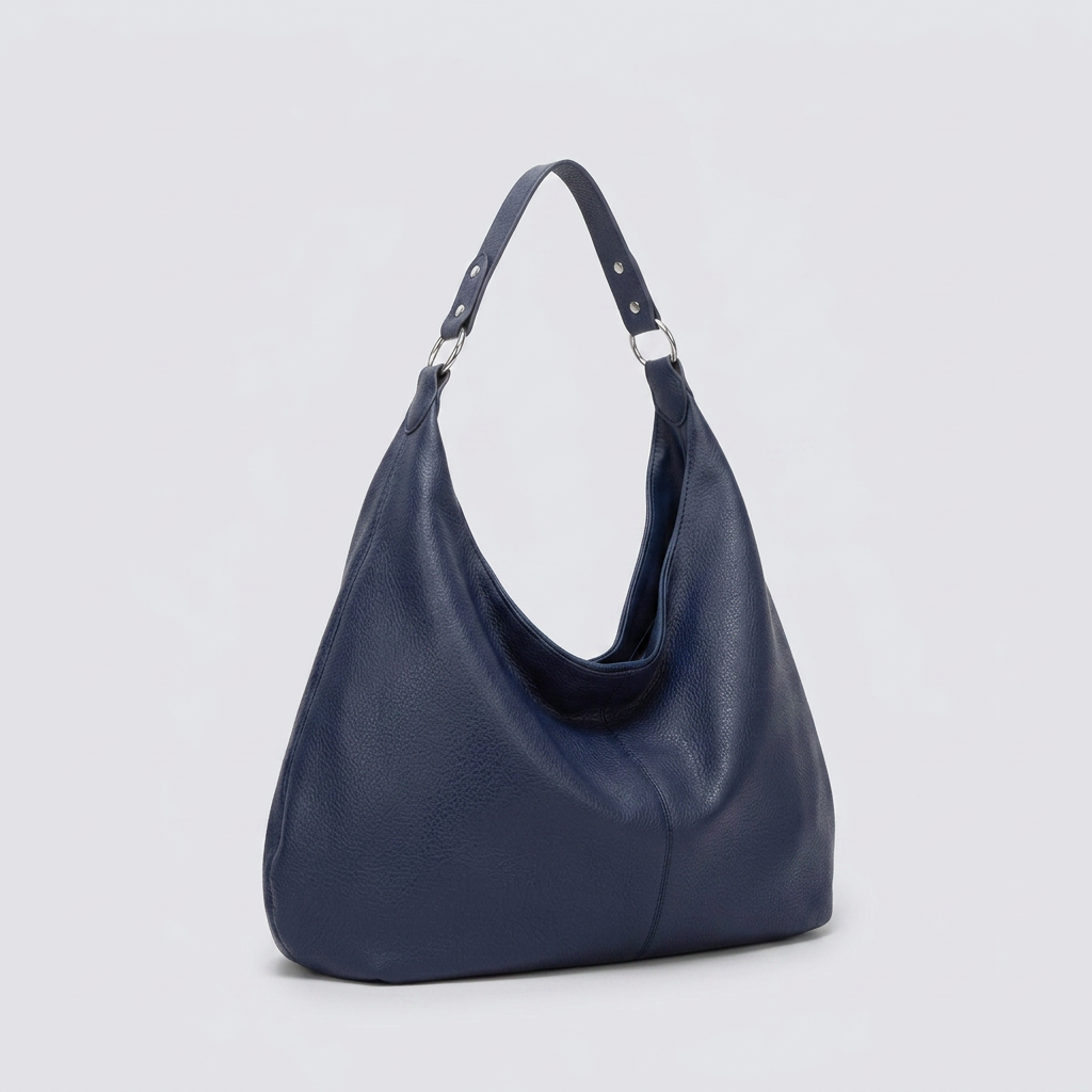 Ohana | Hobo Bag - Plus size model