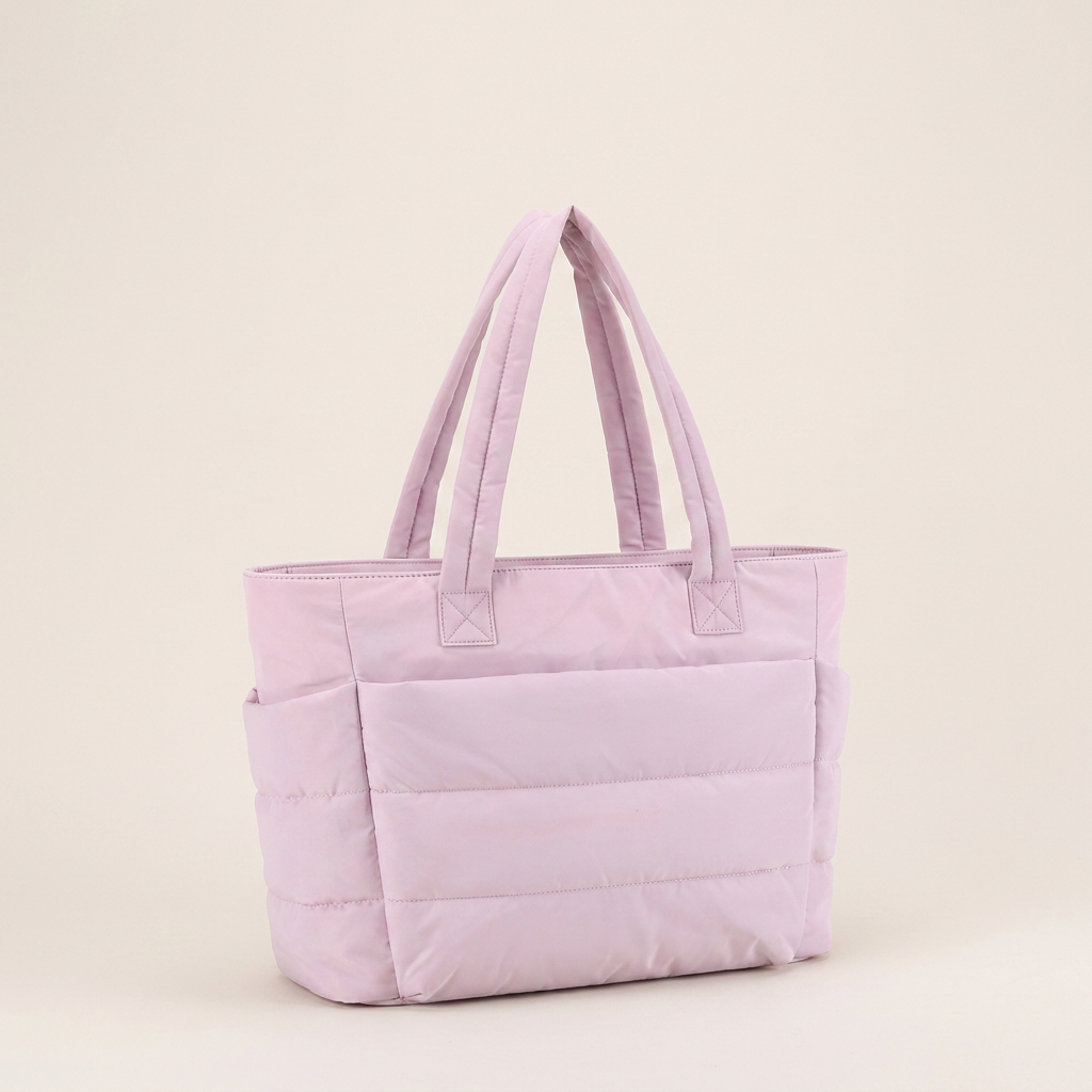 Sanna | Tote Bag - Plus size model