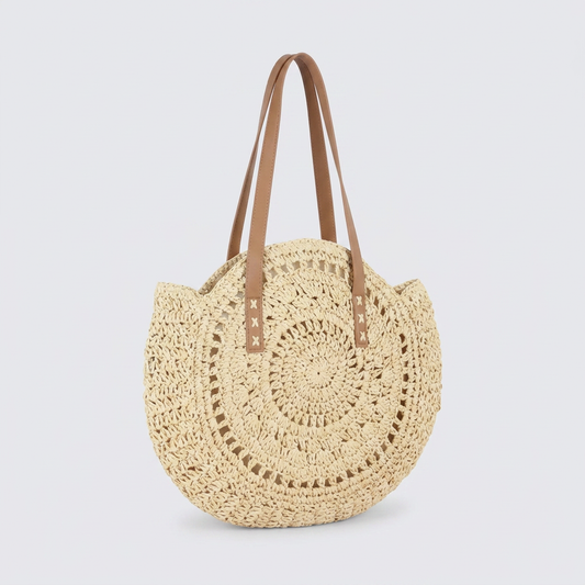 Vamah | Tote Bag - Plus size model