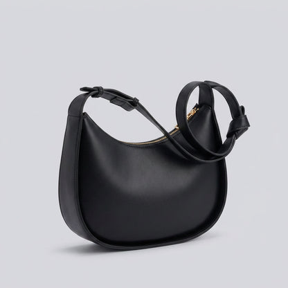 Viora | Shoulder Bag - Plus size model