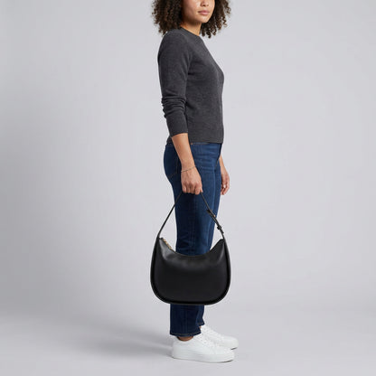 Viora | Shoulder Bag - Plus size model