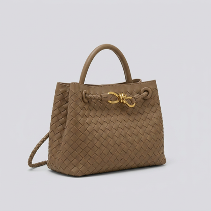Amara Woven Bag - Plus size model