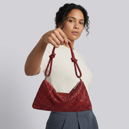 Aria Bag - Plus size model