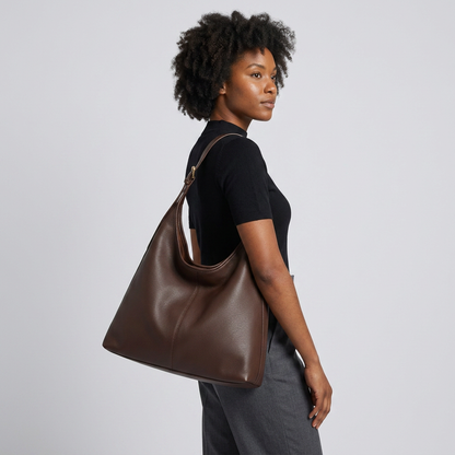 Naora | Hobo Bag - Plus size model
