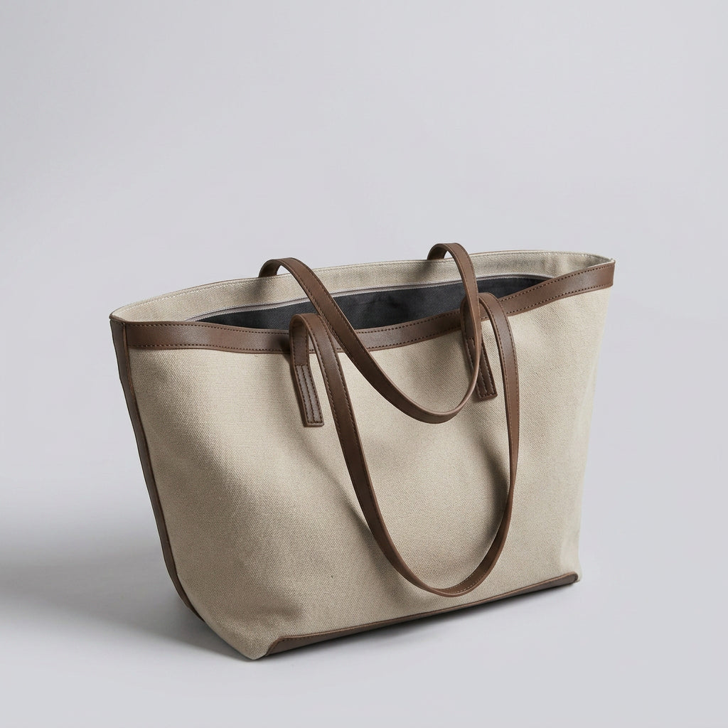 Hafa | Tote Bag - Plus size model